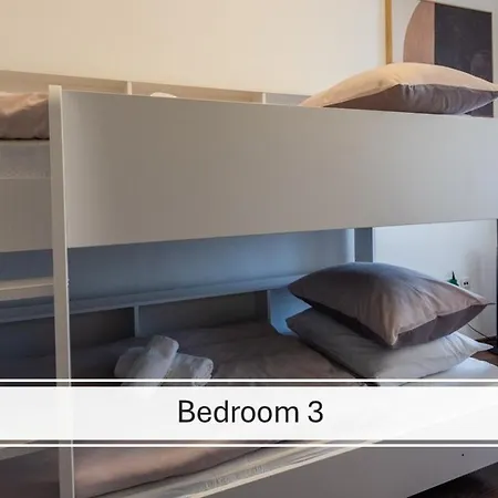 Petrus Superior - Spacious Three-room - Prestigious Location Near Diocletian's Palace And Bacvice - The Restaurants Within Walking Distance - Free Parking Provided * Спліт