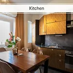 Petrus Superior - Spacious Three-room - Prestigious Location Near Diocletian's Palace And Bacvice - The Restaurants Within Walking Distance - Free Parking Provided 아파트