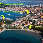 아파트 Petrus Superior - Spacious Three-room - Prestigious Location Near Diocletian's Palace And Bacvice - The Restaurants Within Walking Distance - Free Parking Provided *