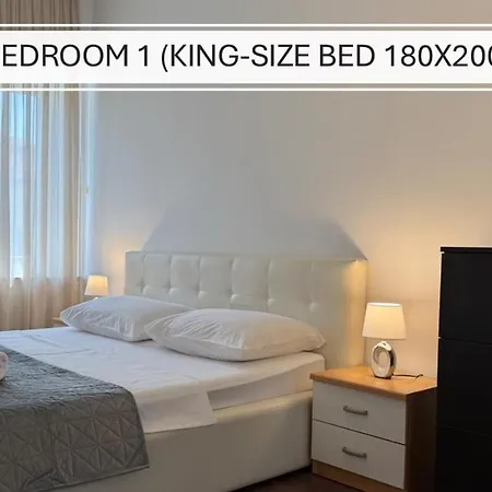 Апартаменты Petrus Superior - Spacious Three-room - Prestigious Location Near Diocletian's Palace And Bacvice - The Restaurants Within Walking Distance - Free Parking Provided